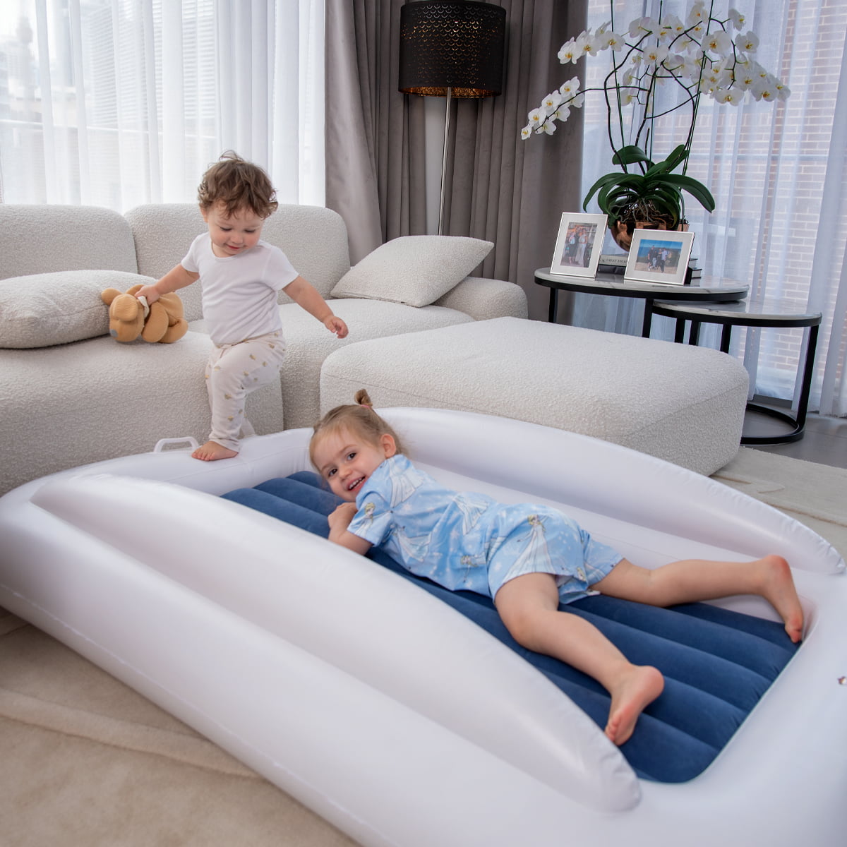 Snoozy Monkey Inflatabe Toddler Travel Bed with Safety Bumpers - Image 3
