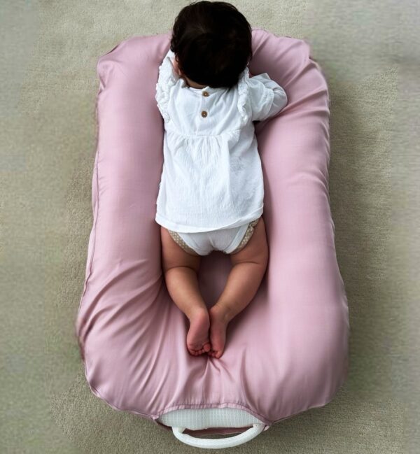 NewBorn baby lounger / Pink Cover - Image 3