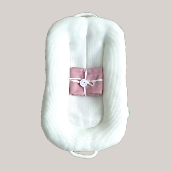 NewBorn baby lounger / Pink Cover